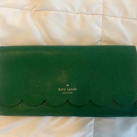 Kate Spade Kiki Clutch (this is the full size clutch, not the wristlet!!!) - Picture 1 of 4